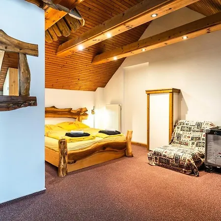 Kamzik - 2 아파트 벨카 롬니차